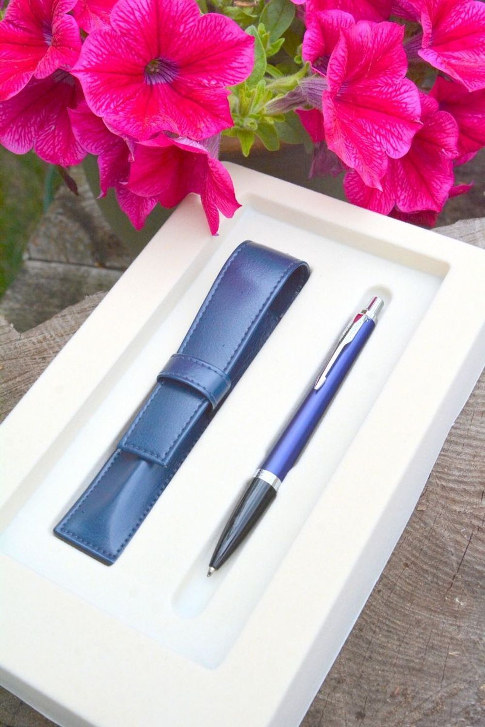 Zestaw Prezentowy Parker Długopis Urban Niebieski GT i skórzane etui do długopisu 2093381✓  Prezent dla nauczyciela✓ Długopis Parker z dedykacją (2).JPG